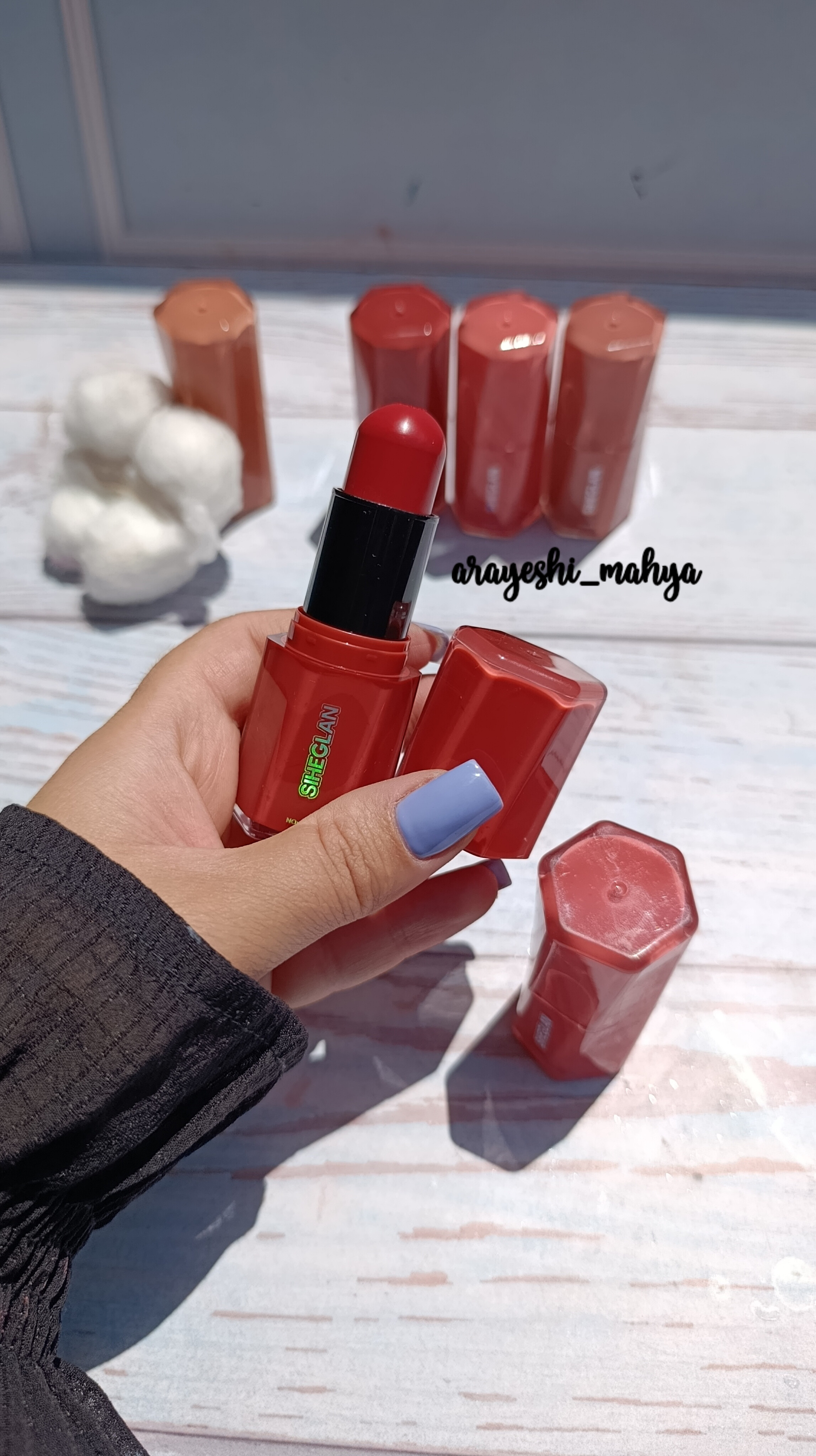 رژگونه استیکی طرح شیگلم
